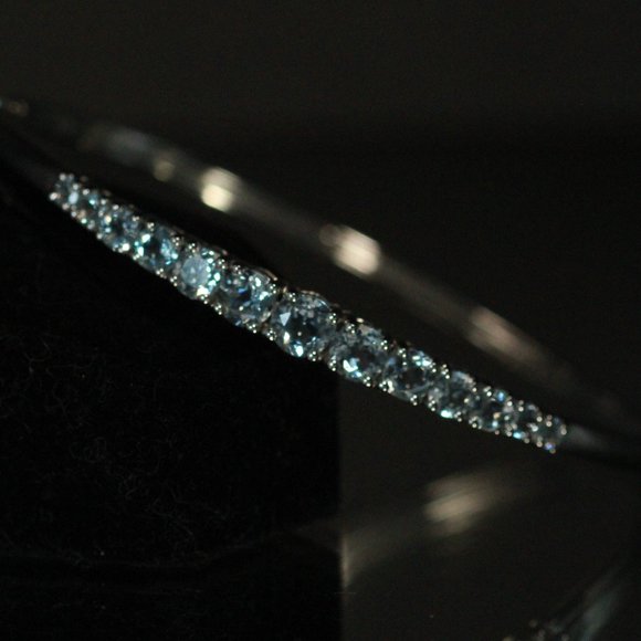 STERLING SILVER AQUAMARINE BANGLE BRACELET - Picture 6 of 7